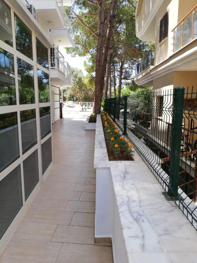 Cicek Apart Otel Дидим Екстериор снимка