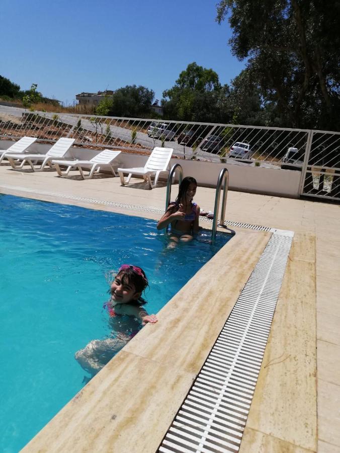 Cicek Apart Otel Дидим Екстериор снимка