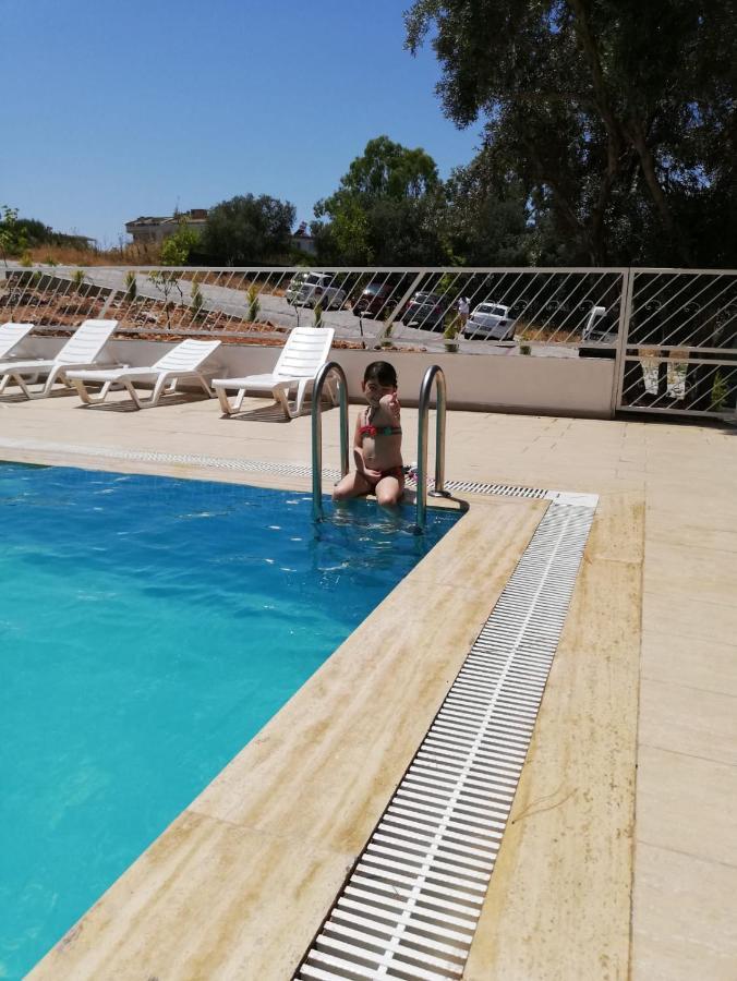 Cicek Apart Otel Дидим Екстериор снимка
