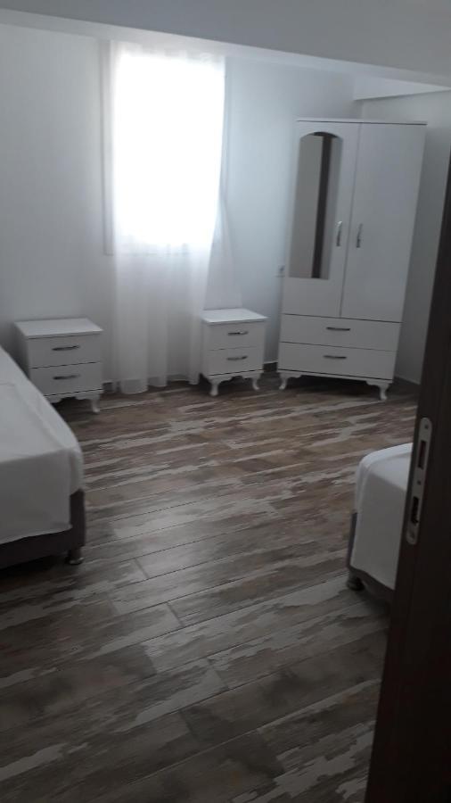 Cicek Apart Otel Дидим Екстериор снимка